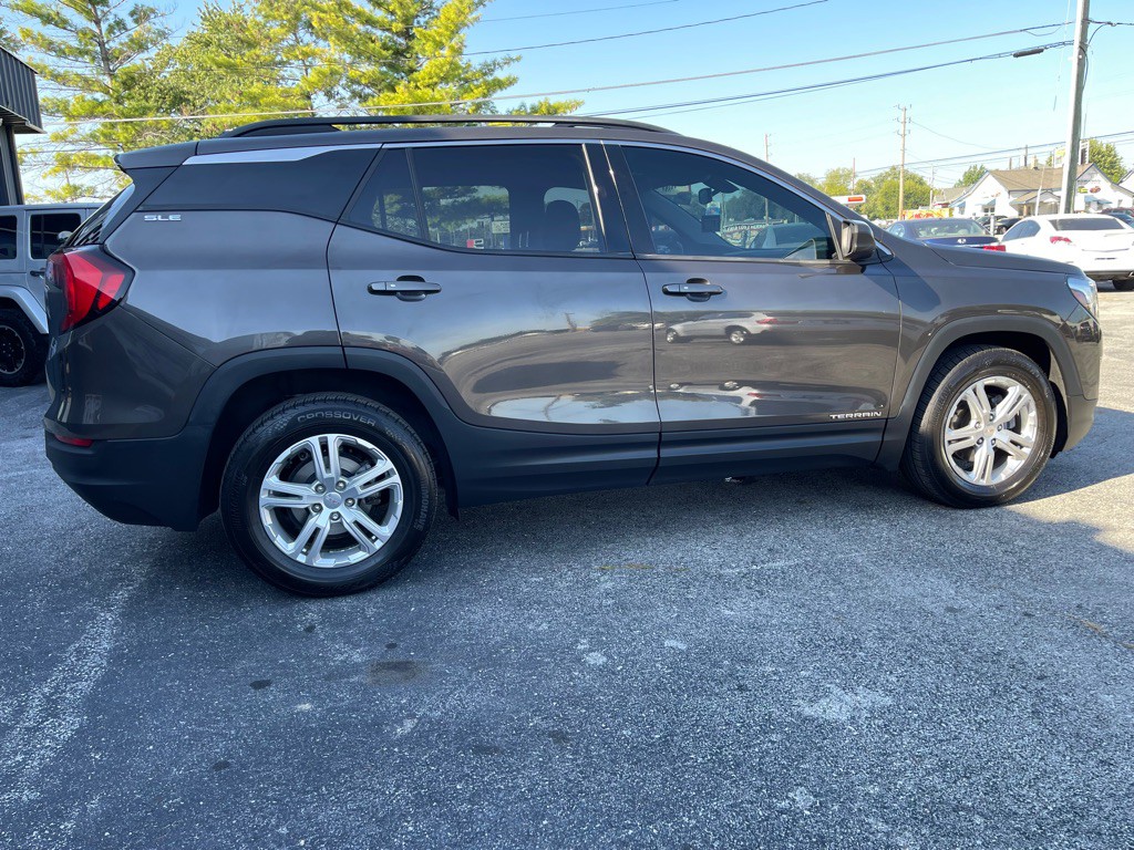 2019 GMC Terrain Image 1