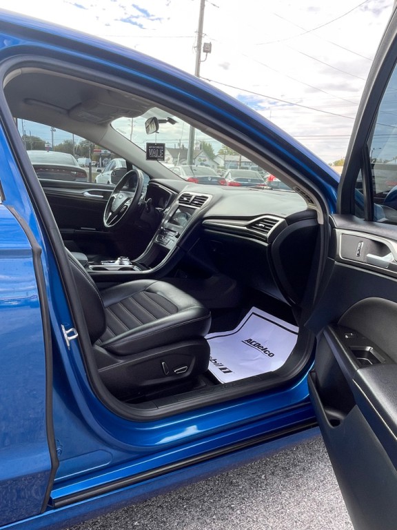 2017 Ford Fusion Image 3