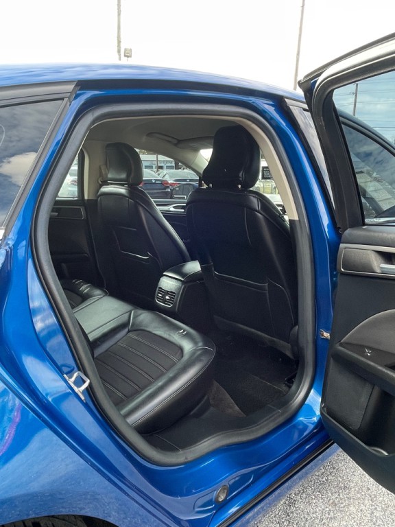 2017 Ford Fusion Image 5