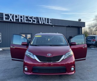 Image for 2017 Toyota Sienna SE ID: 7029875