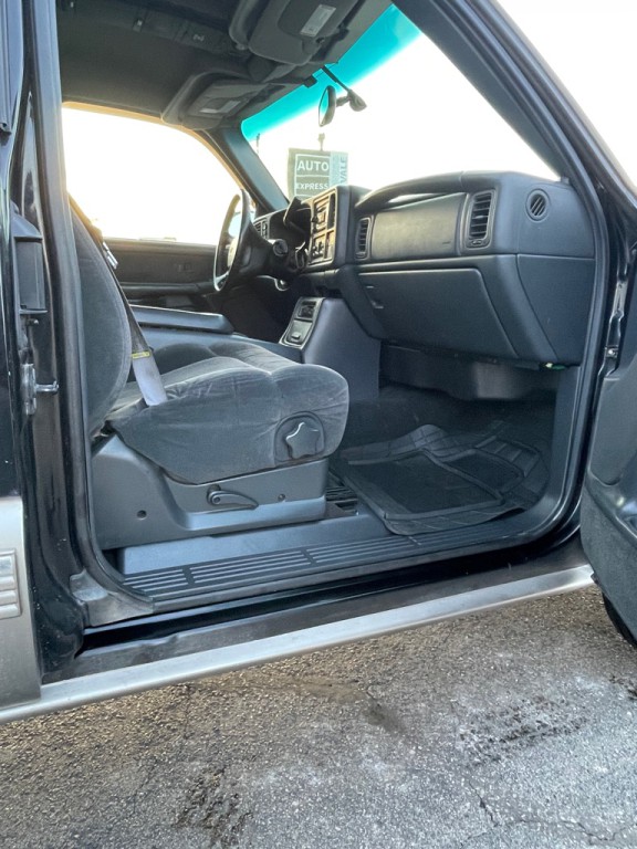 2000 Chevrolet Silverado 1500 Image 3