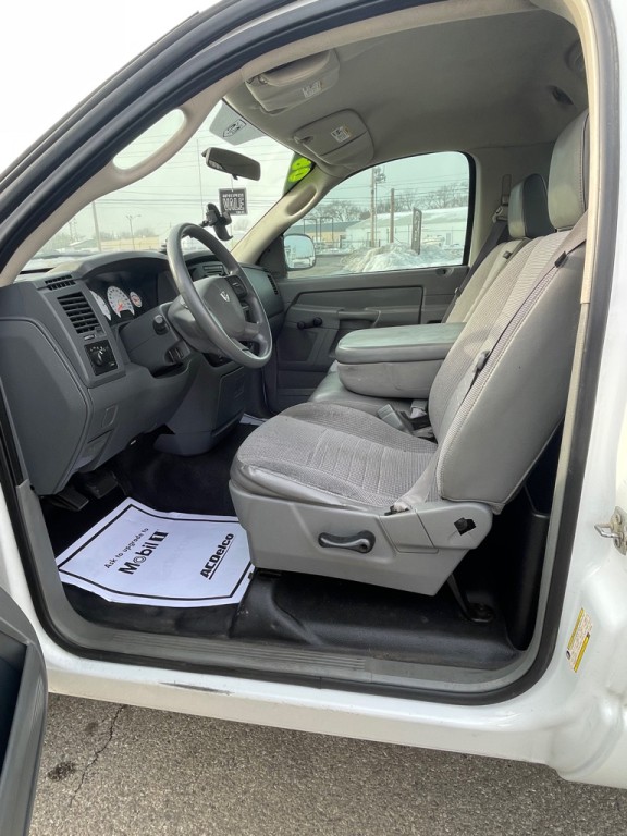 2008 Dodge Ram 1500 Image 9