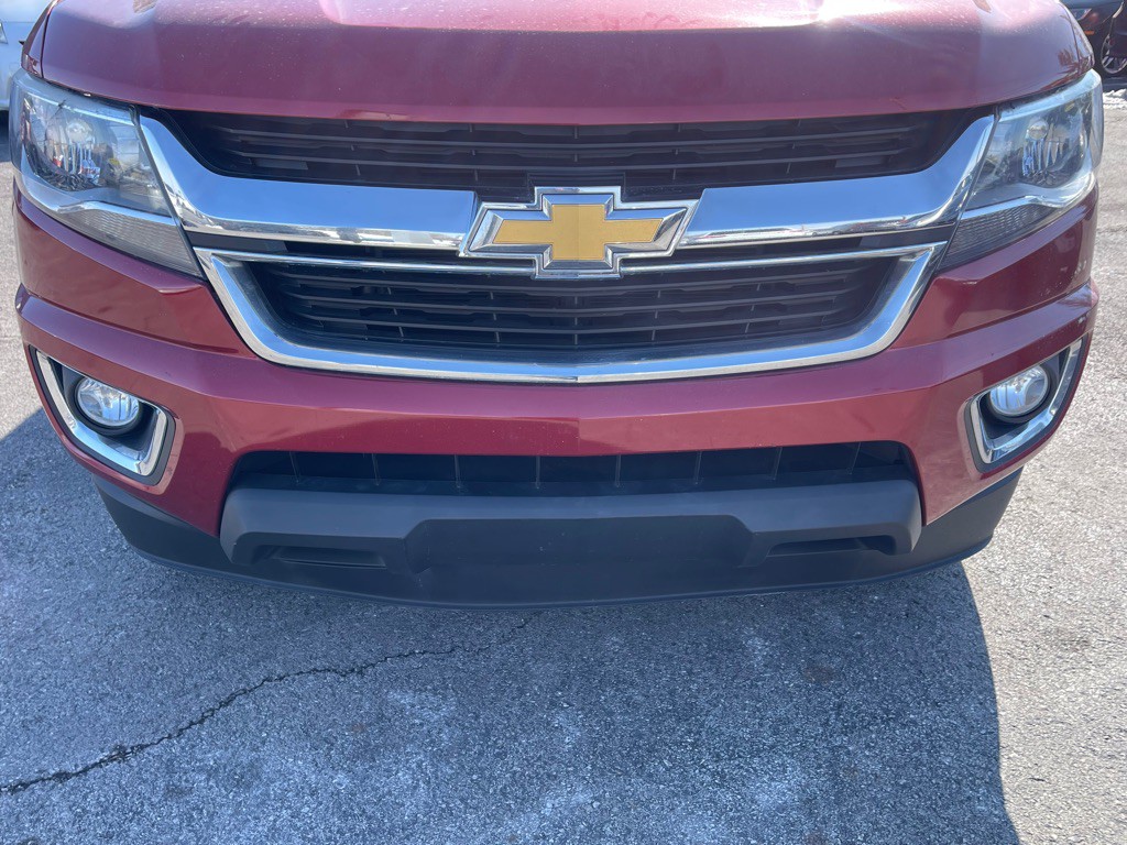2016 Chevrolet Colorado Image 2