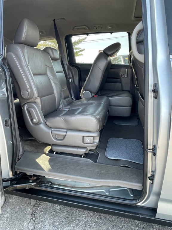 2012 Honda Odyssey Image 4