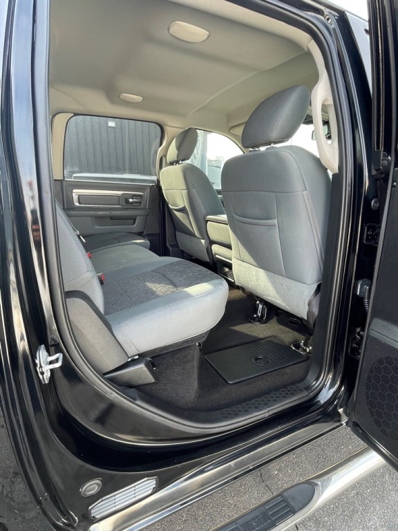 2014 RAM 1500 Image 6