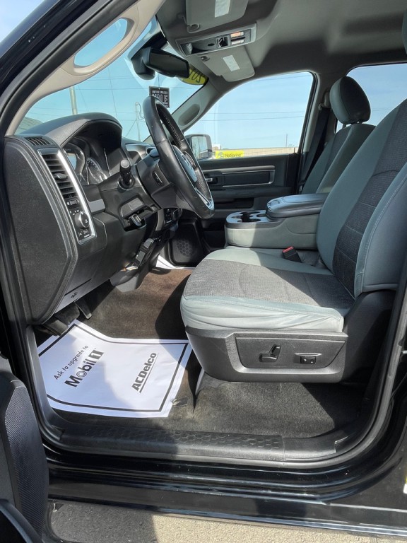 2014 RAM 1500 Image 11