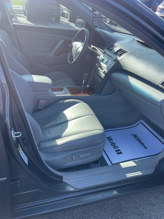 2009 Toyota Camry Image 4