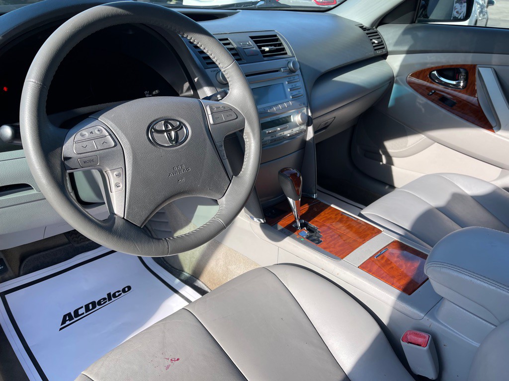 2009 Toyota Camry Image 9
