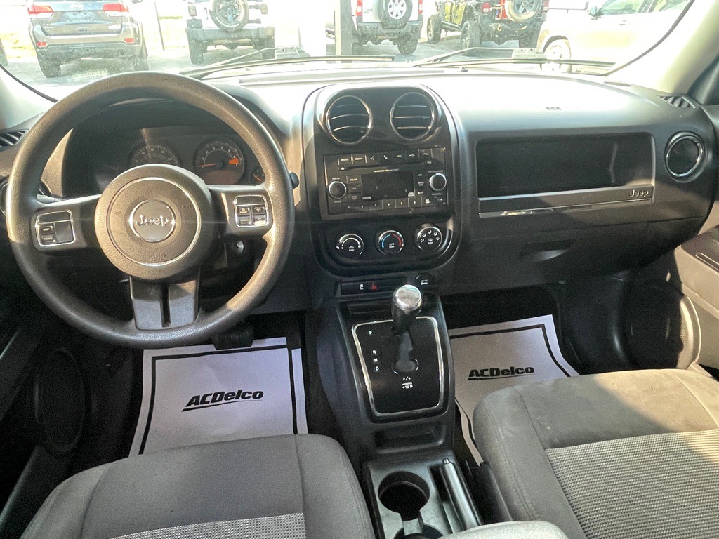 2016 Jeep Patriot Image 9