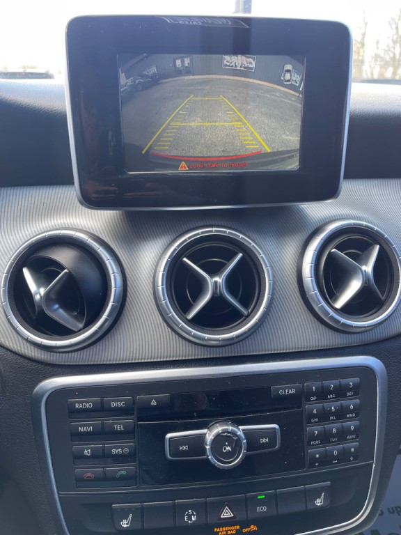 2014 Mercedes-Benz CLA-Class Image 11