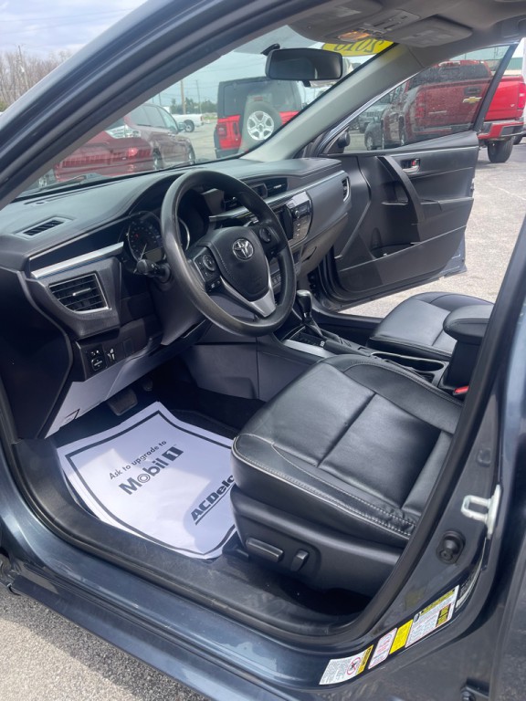 2016 Toyota Corolla Image 3