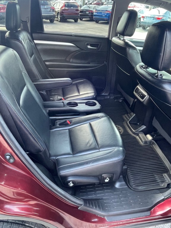 2018 Toyota Highlander Image 7