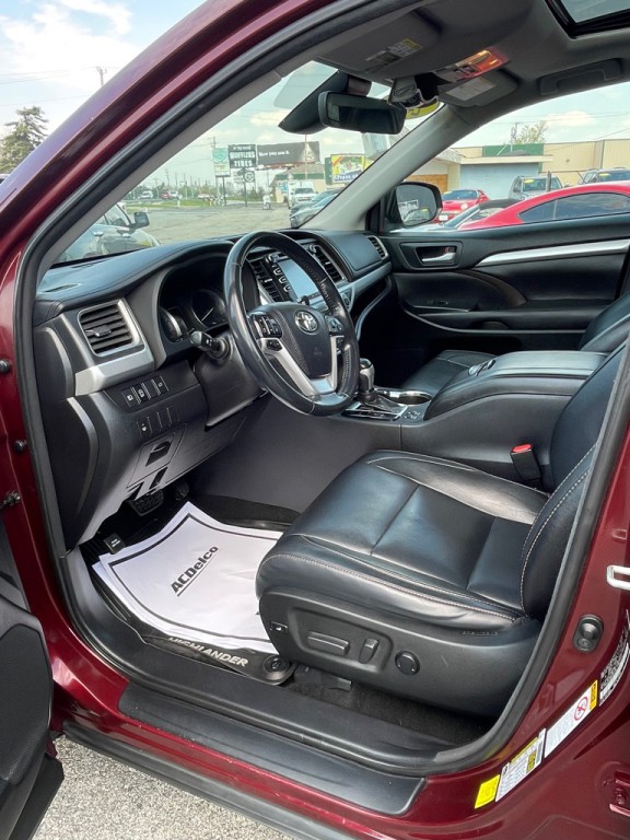 2018 Toyota Highlander Image 9