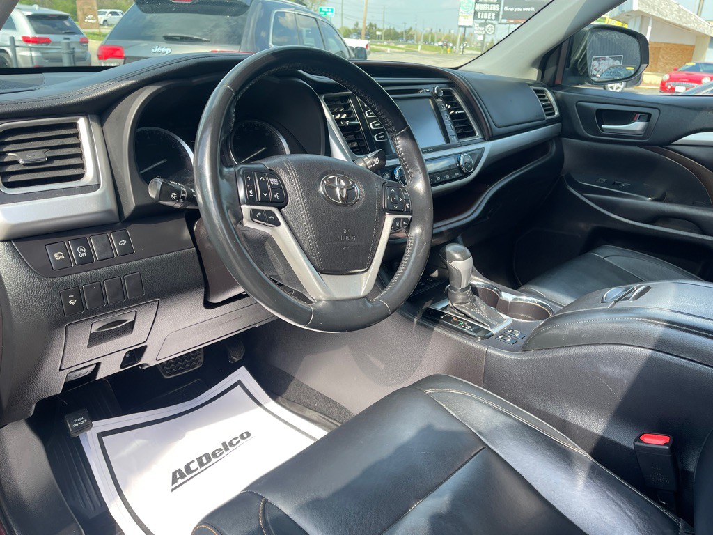 2018 Toyota Highlander Image 13