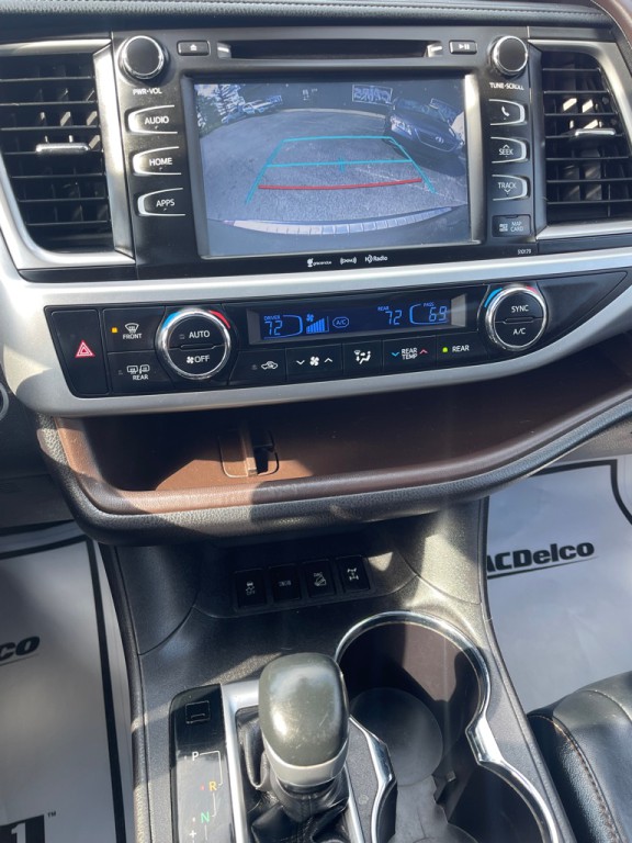 2018 Toyota Highlander Image 14