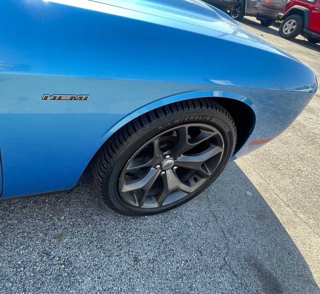 2018 Dodge Challenger Image 4