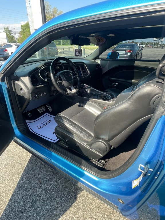 2018 Dodge Challenger Image 12