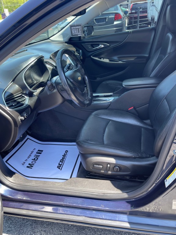 2018 Chevrolet Malibu Image 9