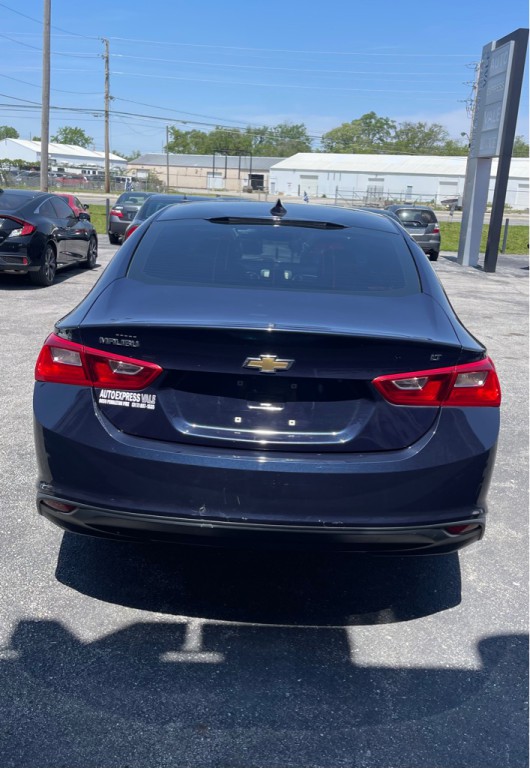 2018 Chevrolet Malibu Image 14