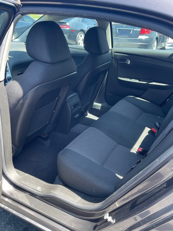 2010 Chevrolet Malibu Image 7