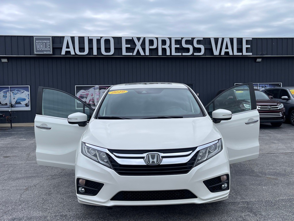 2019 Honda Odyssey Image 1