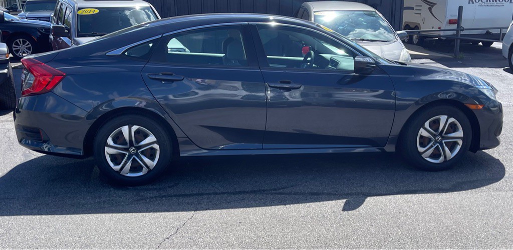 2017 Honda Civic Image 8