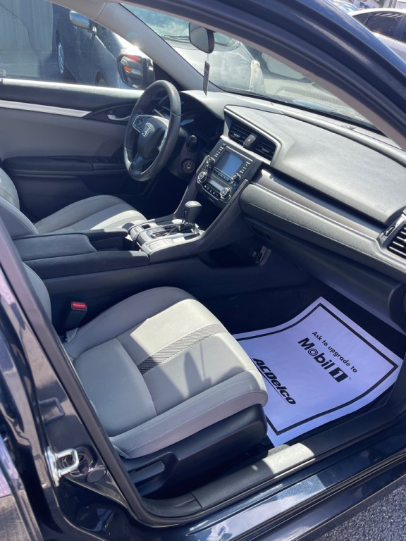 2017 Honda Civic Image 10
