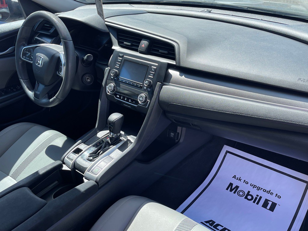 2017 Honda Civic Image 13