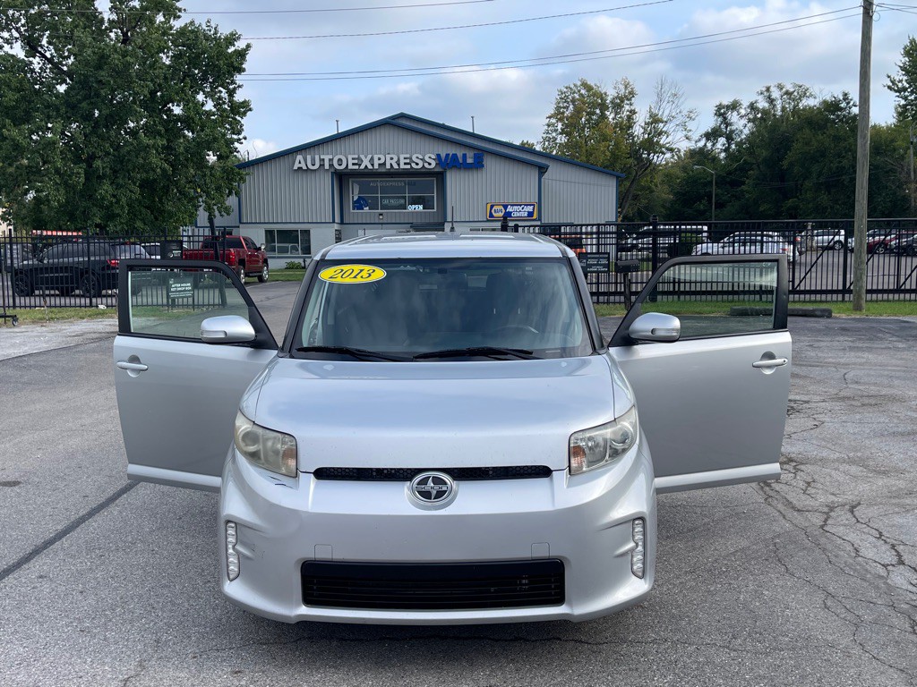 2013 Scion xB Image 1