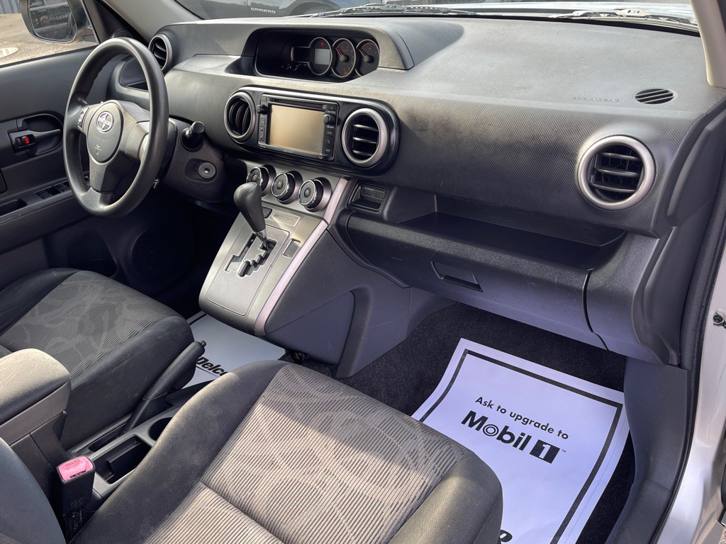 2013 Scion xB Image 4