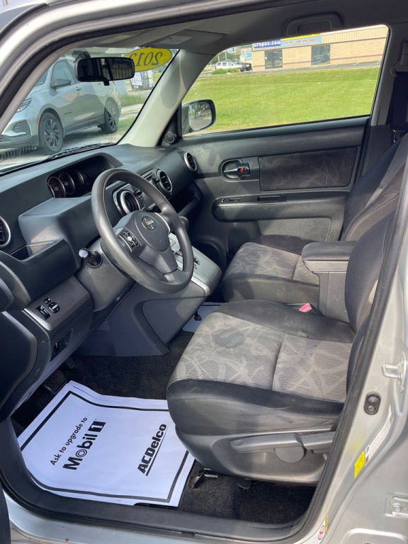 2013 Scion xB Image 7