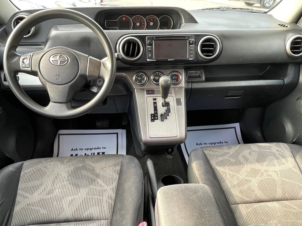 2013 Scion xB Image 10