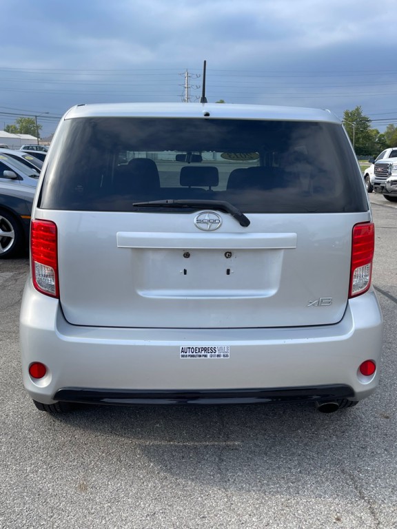 2013 Scion xB Image 13