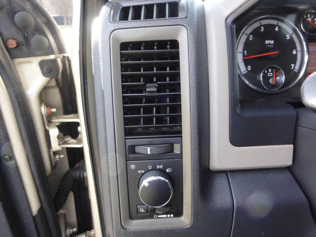 2011 Dodge Ram 1500 Image 18