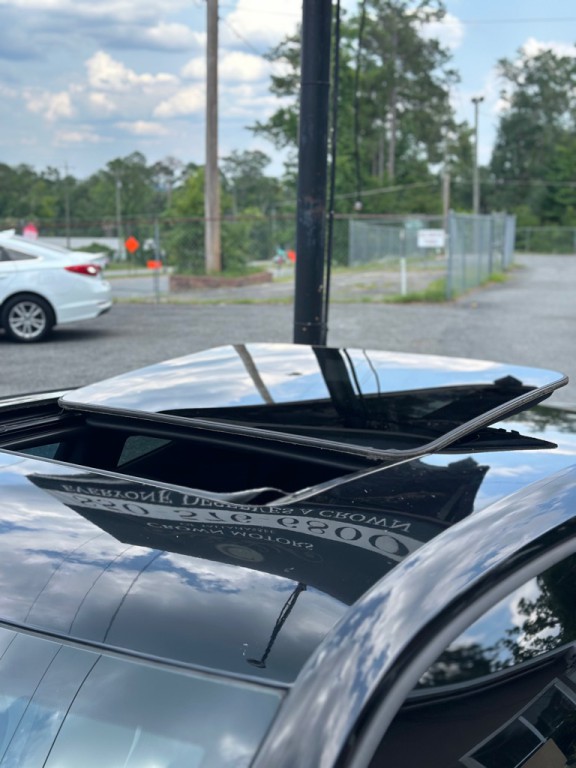2017 Chevrolet Camaro Image 8