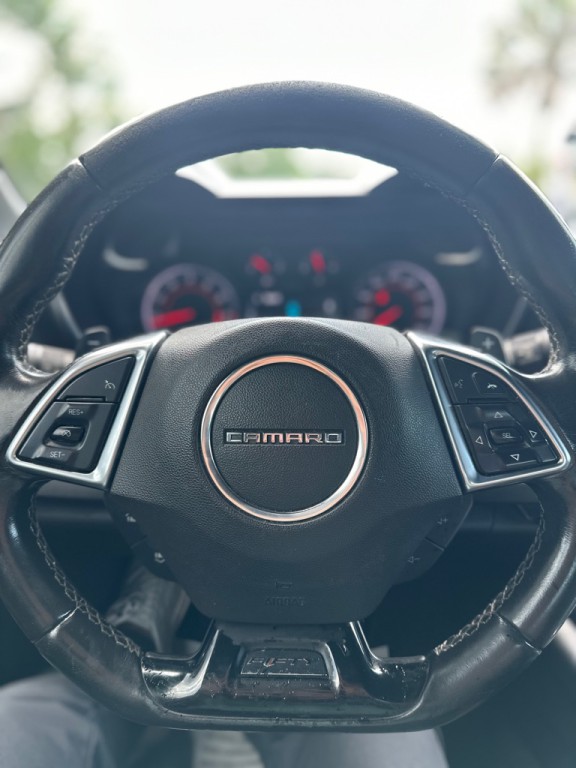 2017 Chevrolet Camaro Image 11