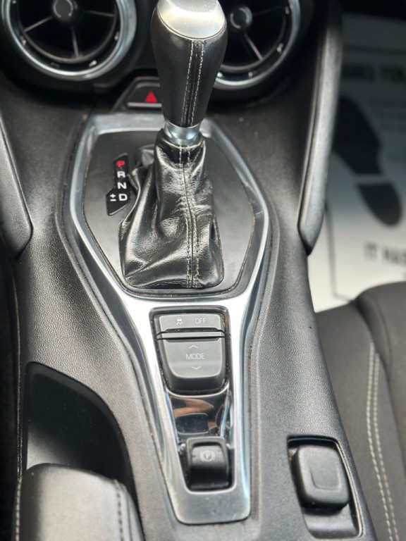 2017 Chevrolet Camaro Image 17