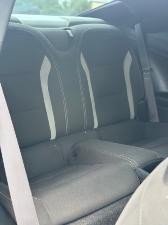 2017 Chevrolet Camaro Image 20