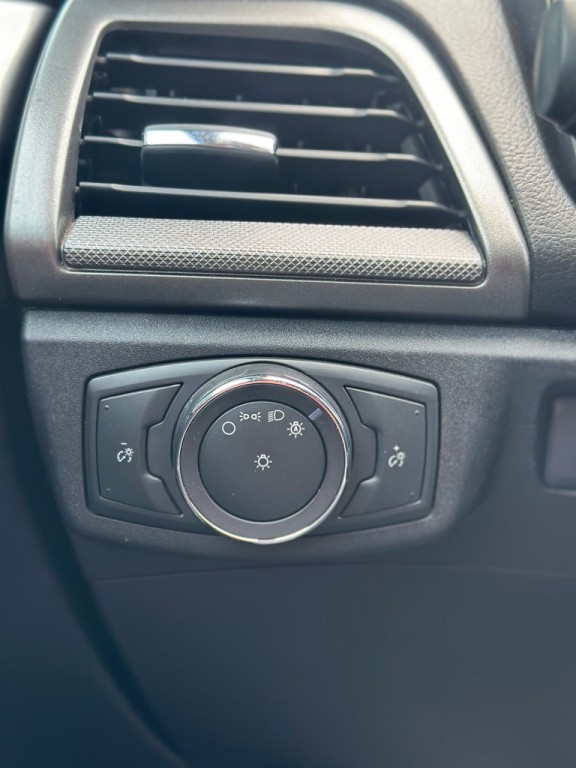 2018 Ford Fusion Image 12