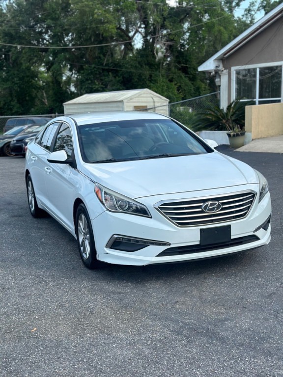 2015 Hyundai Sonata Image 2
