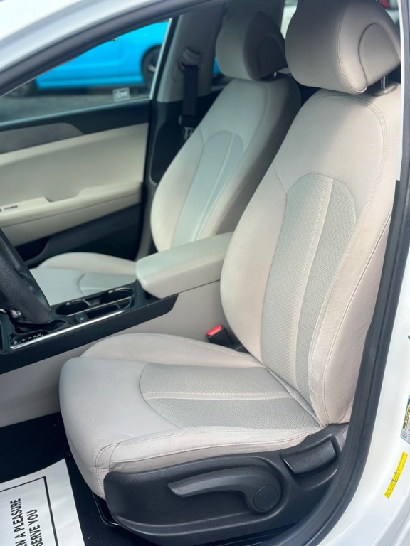 2015 Hyundai Sonata Image 8
