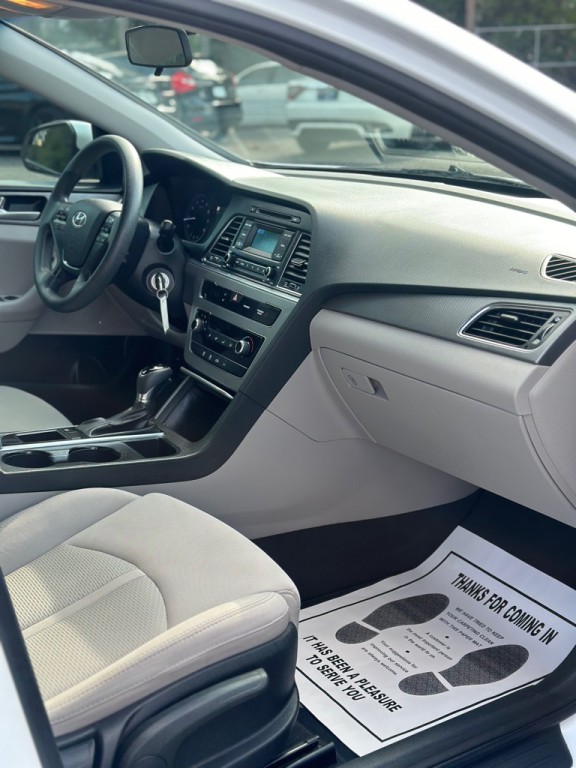 2015 Hyundai Sonata Image 16