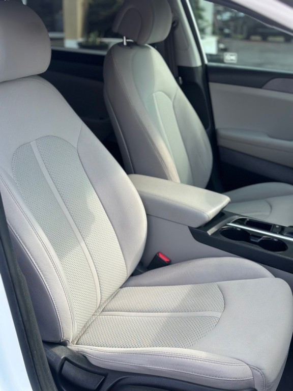 2015 Hyundai Sonata Image 17