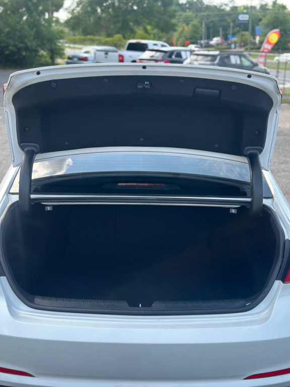 2015 Hyundai Sonata Image 19