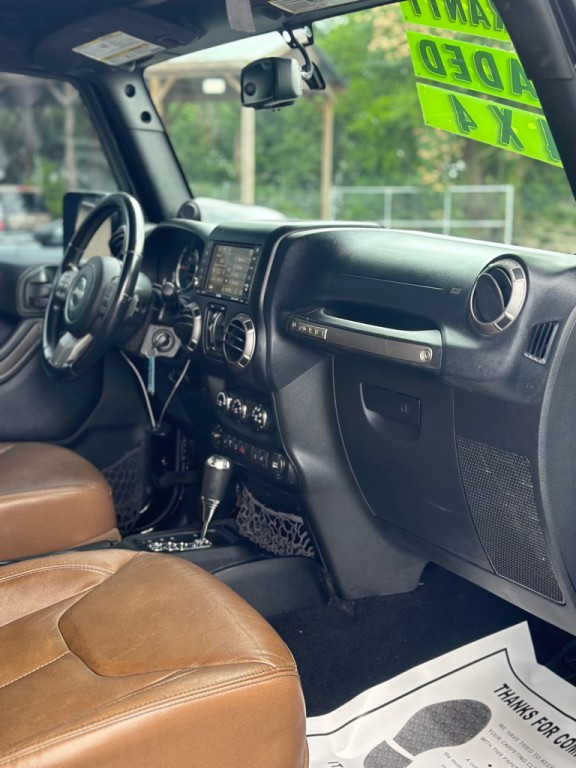 2013 Jeep Wrangler Unlimited Image 16