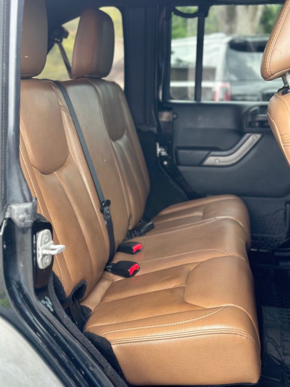 2013 Jeep Wrangler Unlimited Image 18