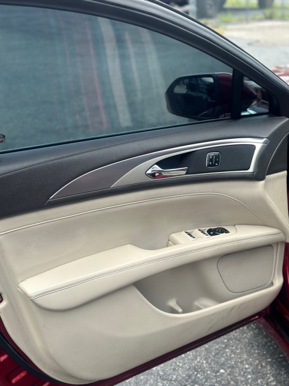 2018 Lincoln MKZ Image 9