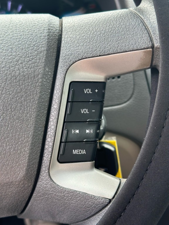 2010 Ford Fusion Image 10