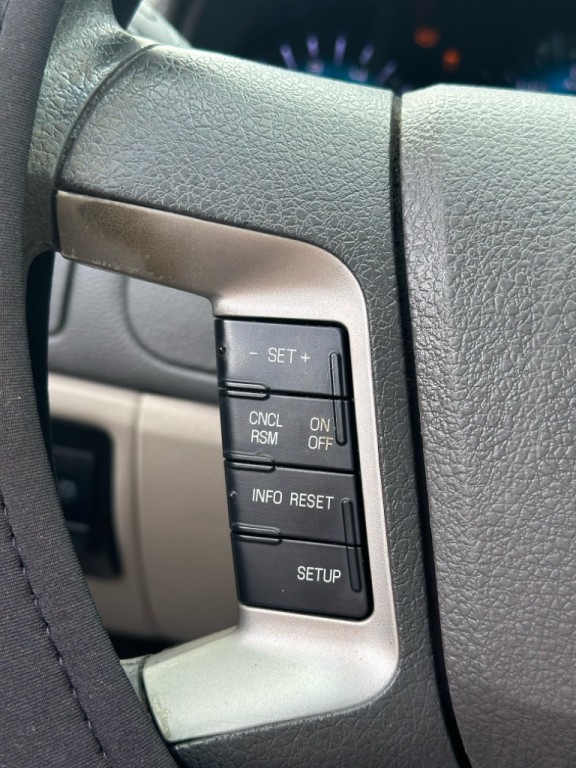 2010 Ford Fusion Image 11