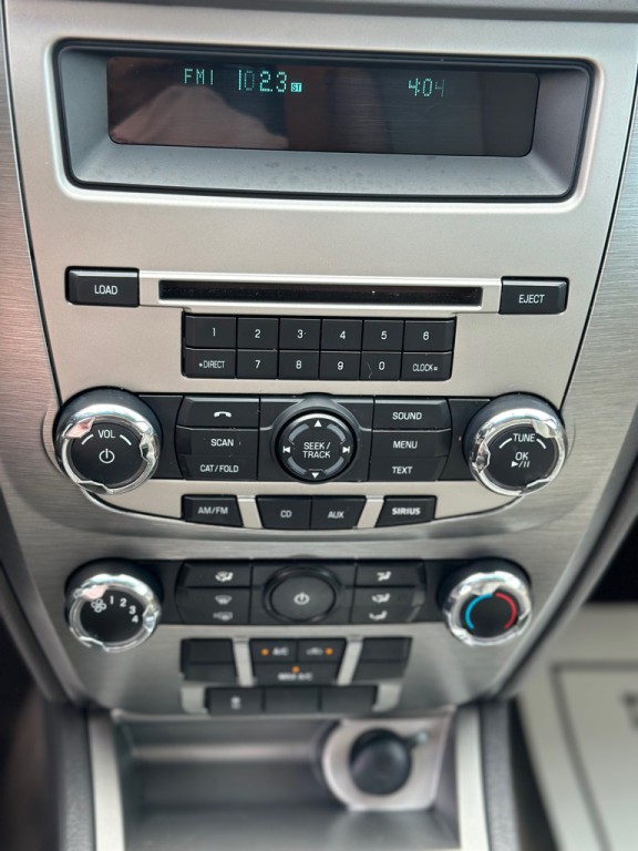 2010 Ford Fusion Image 13